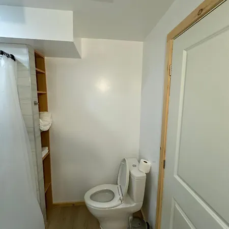 Private Entrance, Private Bathroom, Bedroom And Workspace Ottawa Exterior photo